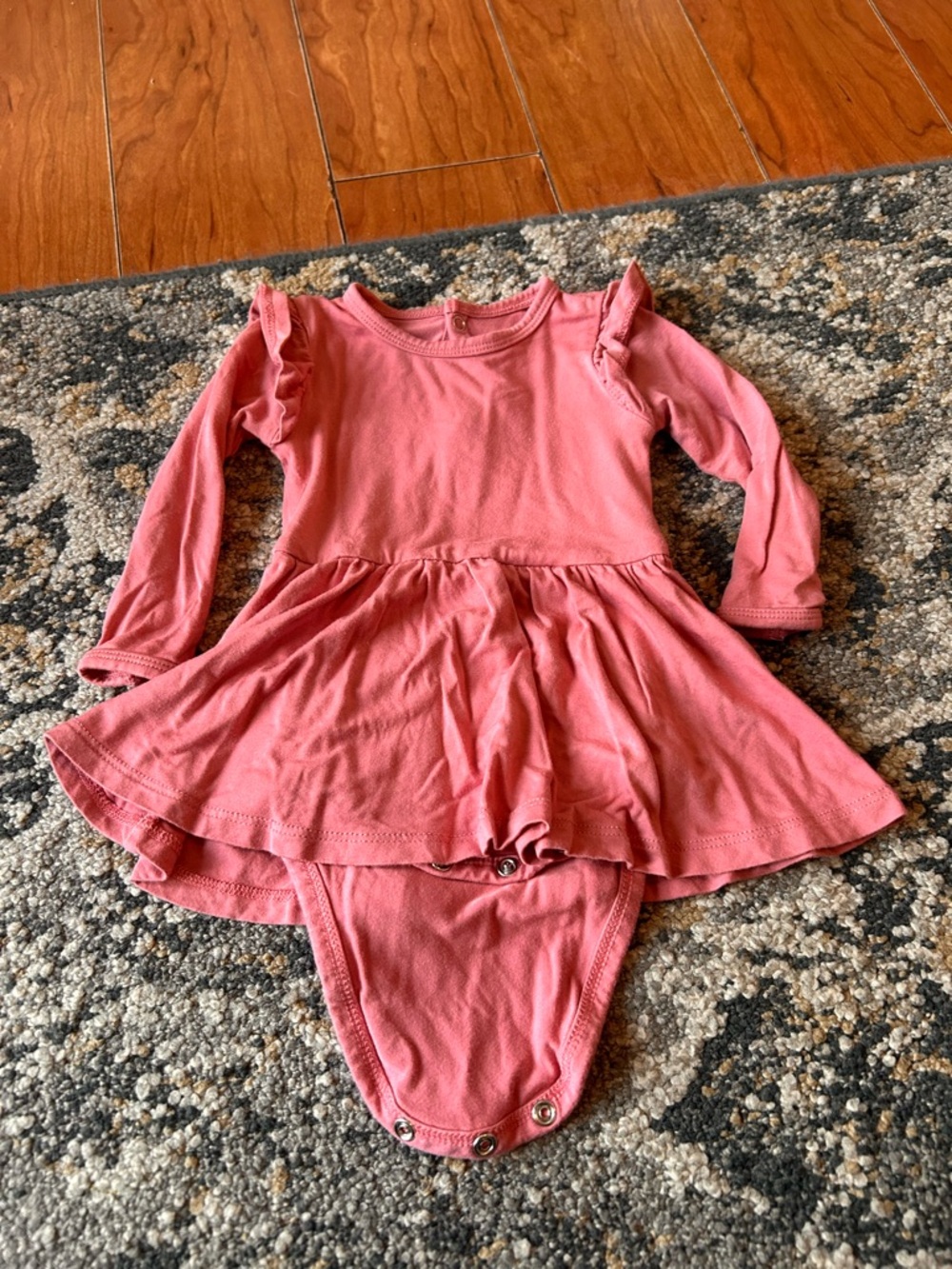 Bodysuit twirl